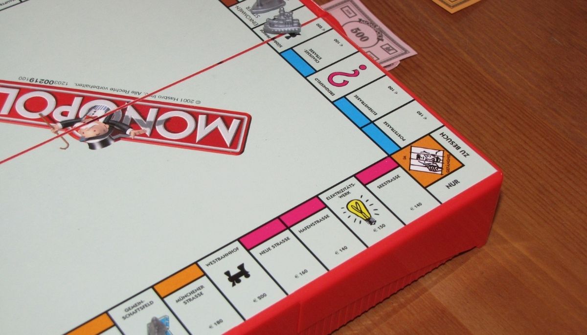 What is meant by monopoly game